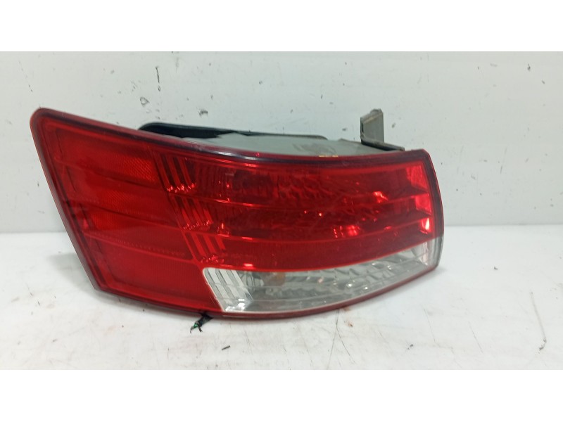 Recambio de piloto trasero izquierdo para hyundai sonata v (nf) 2.0 crdi referencia OEM IAM 924013K010  