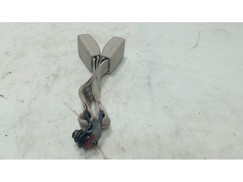 Recambio de anclaje cinturon trasero izquierdo para hyundai sonata v (nf) 2.0 crdi referencia OEM IAM   