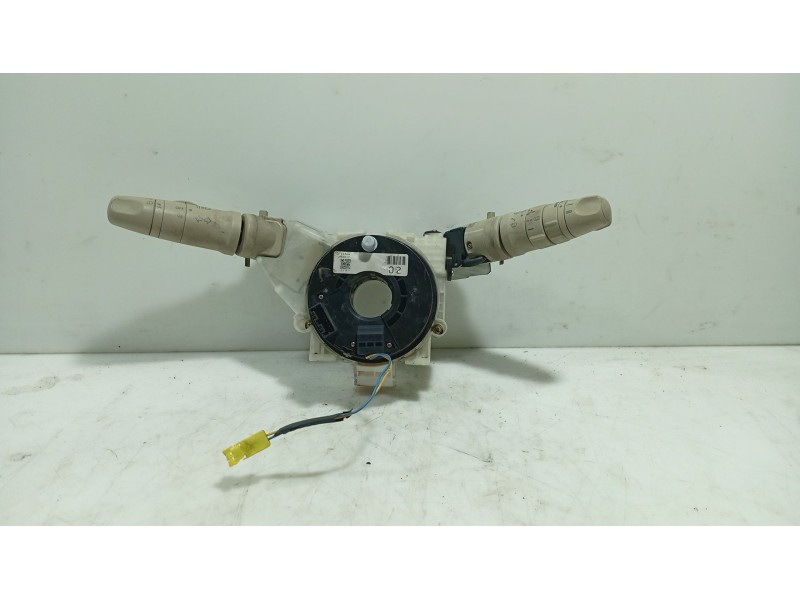 Recambio de mando volante para nissan micra iii (k12) 1.2 16v referencia OEM IAM   