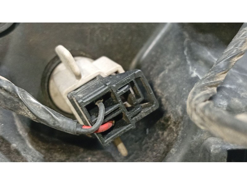 Recambio de piloto delantero derecho para nissan micra iii (k12) 1.2 16v referencia OEM IAM   