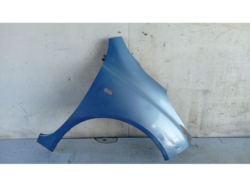 Recambio de aleta delantera derecha para nissan micra iii (k12) 1.2 16v referencia OEM IAM   