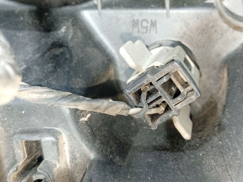 Recambio de faro izquierdo para nissan micra iii (k12) 1.2 16v referencia OEM IAM 26060AX700 89007101 