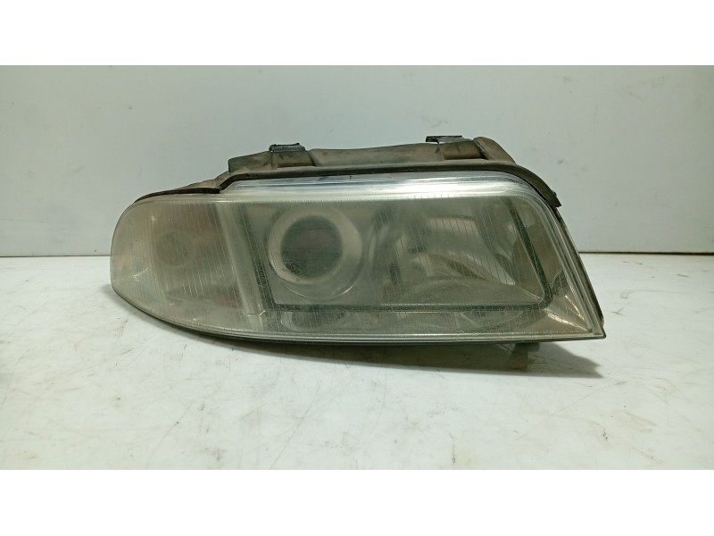 Recambio de faro derecho para audi a4 b5 (8d2) 1.9 tdi referencia OEM IAM 8D0941030B  