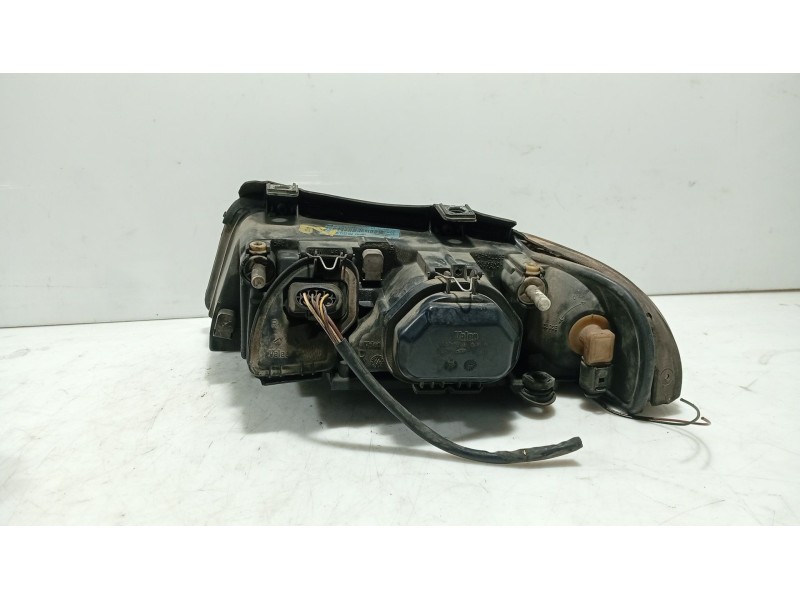 Recambio de faro derecho para audi a4 b5 (8d2) 1.9 tdi referencia OEM IAM 8D0941030B  