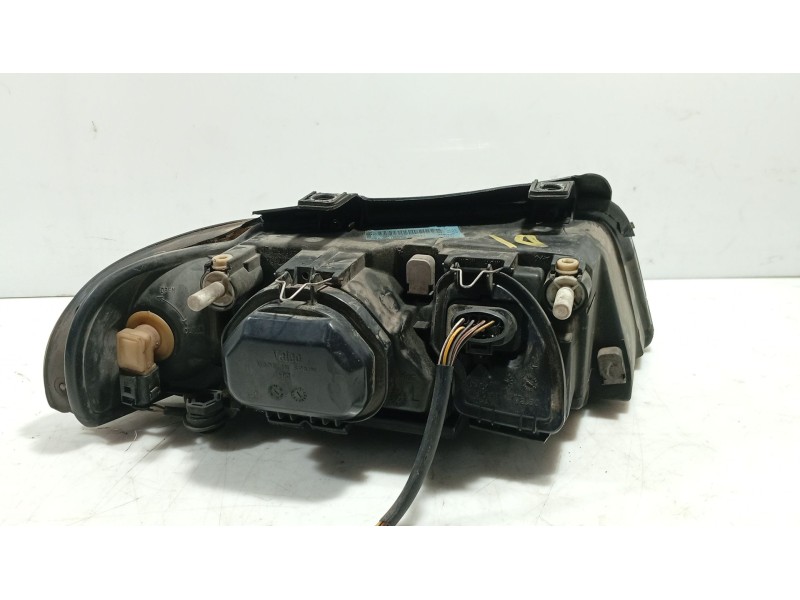 Recambio de faro izquierdo para audi a4 b5 (8d2) 1.9 tdi referencia OEM IAM 8D0941029B  