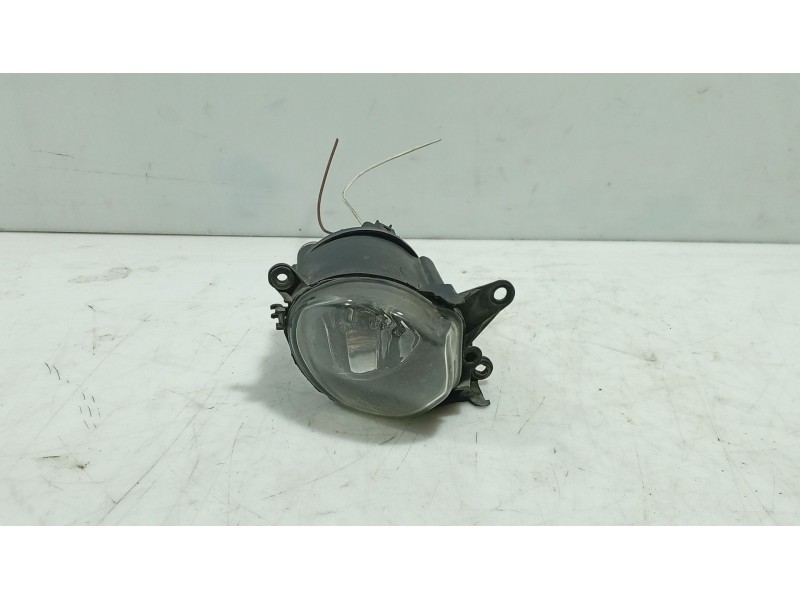 Recambio de faro antiniebla derecho para audi a4 b5 (8d2) 1.9 tdi referencia OEM IAM   