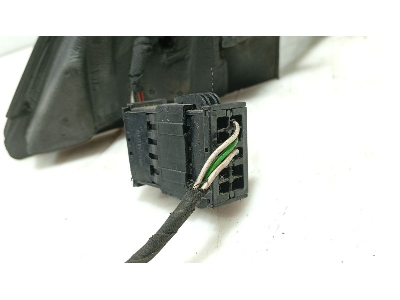 Recambio de retrovisor derecho para audi a4 b5 (8d2) 1.9 tdi referencia OEM IAM   