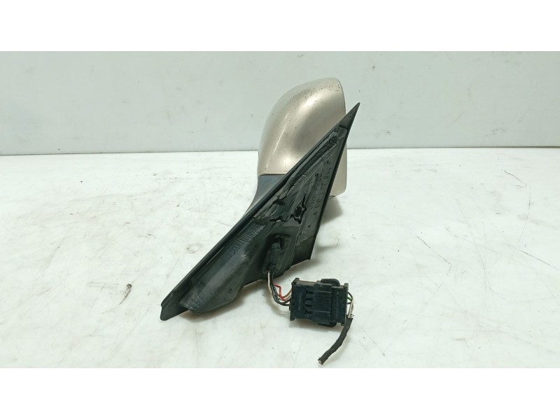 Recambio de retrovisor derecho para audi a4 b5 (8d2) 1.9 tdi referencia OEM IAM   