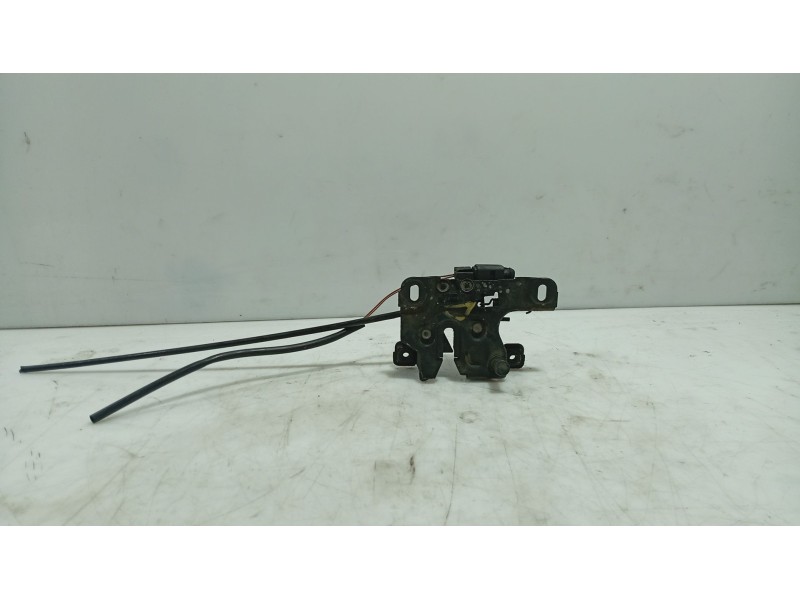 Recambio de cerradura capot para audi a4 b5 (8d2) 1.9 tdi referencia OEM IAM 8D0823509L  