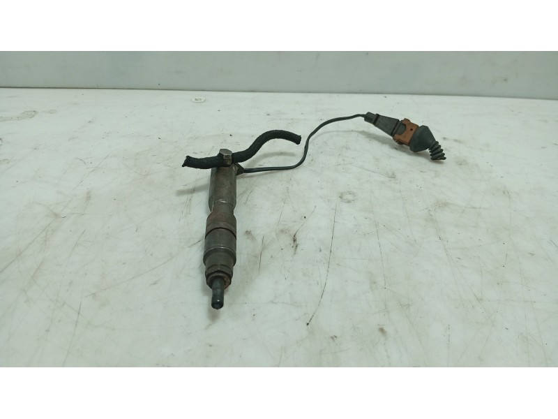 Recambio de inyector para audi a4 b5 (8d2) 1.9 tdi referencia OEM IAM 028130201T  