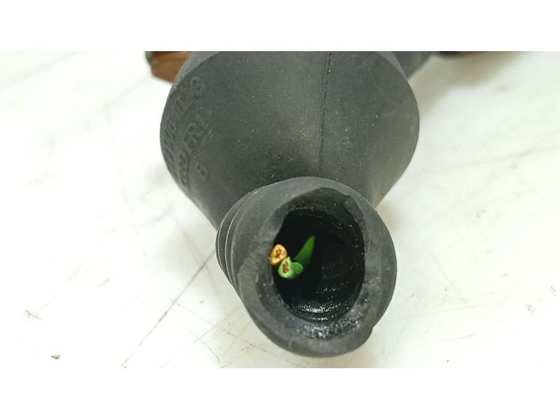 Recambio de inyector para audi a4 b5 (8d2) 1.9 tdi referencia OEM IAM 028130201T  