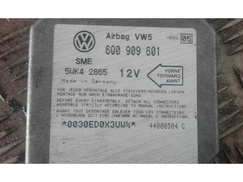 Recambio de centralita airbag para volkswagen polo berlina (6n2)    |   0.99 - 0.02 | 1999 - 2002 referencia OEM IAM 600909601  
