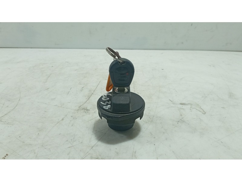 Recambio de tapon combustible para seat ibiza iii (6l1) 1.9 tdi referencia OEM IAM 1J0201550BM9B9  