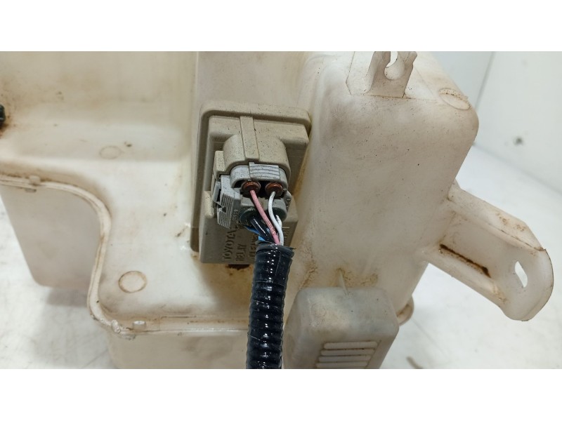 Recambio de deposito limpia para lexus rx 400h referencia OEM IAM   