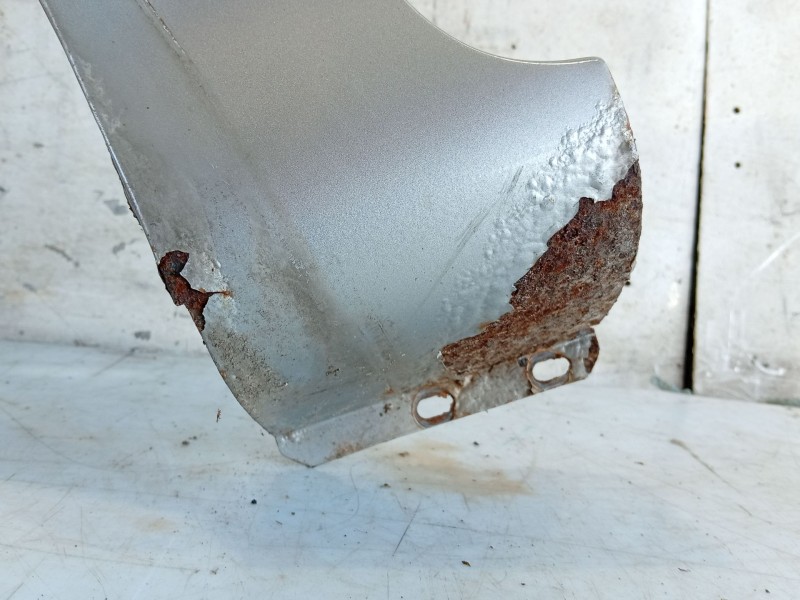 Recambio de aleta delantera izquierda para kia carnival ii (gq) 2.9 crdi referencia OEM IAM 0K52Y52211  