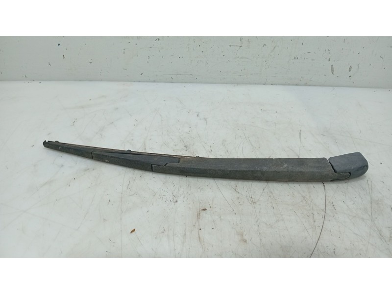 Recambio de brazo limpia trasero para lexus rx 400h referencia OEM IAM   