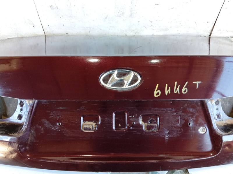 Recambio de porton trasero para hyundai sonata v (nf) 2.0 crdi referencia OEM IAM   