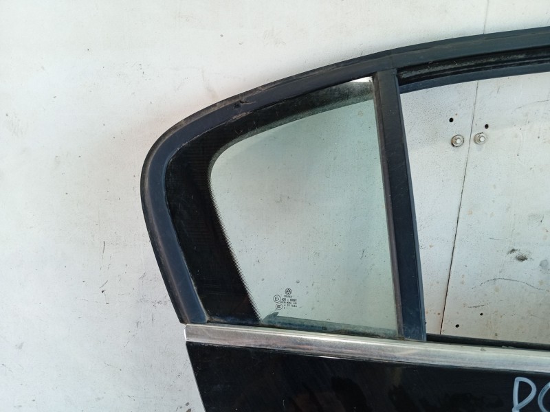 Recambio de puerta trasera derecha para volkswagen passat berlina (3c2) referencia OEM IAM 3C5833056H  