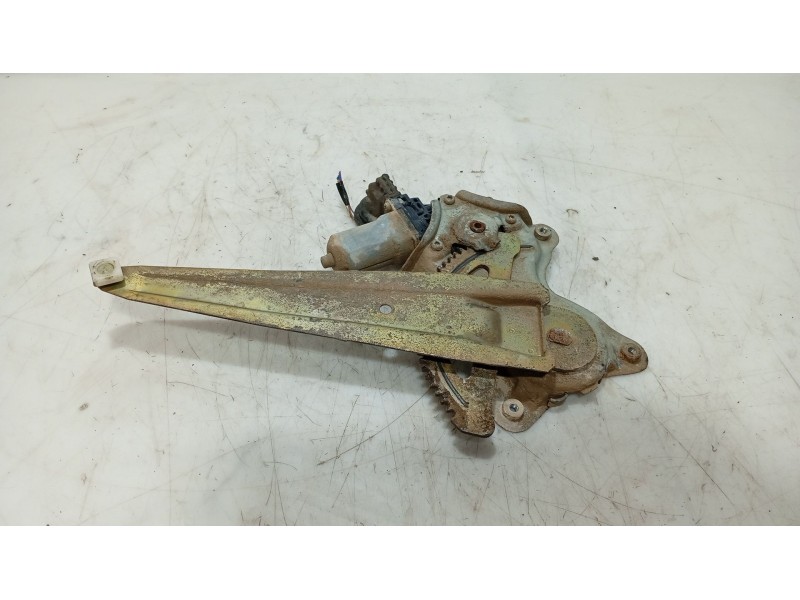 Recambio de elevalunas trasero derecho para lexus rx 400h referencia OEM IAM   