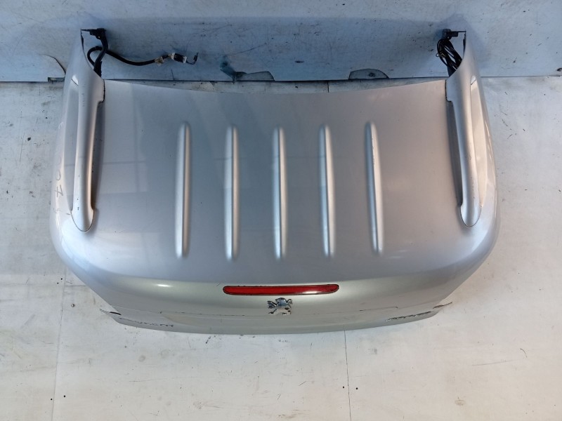 Recambio de porton trasero para peugeot 206 cc referencia OEM IAM 860677  