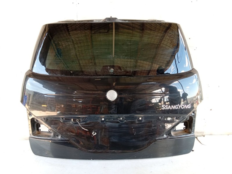 Recambio de porton trasero para ssangyong rodius i 2.7 xdi referencia OEM IAM 6401121101  