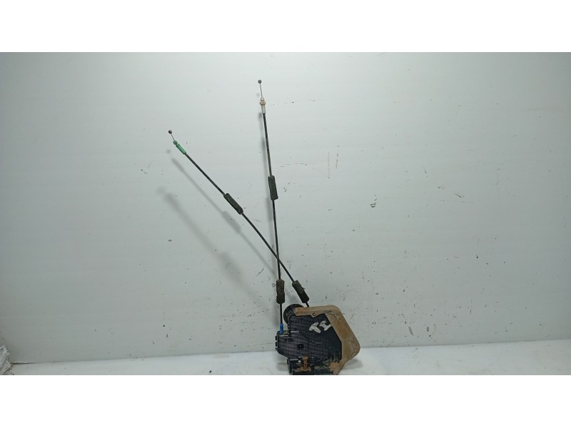 Recambio de cerradura puerta trasera izquierda para lexus rx 400h referencia OEM IAM   