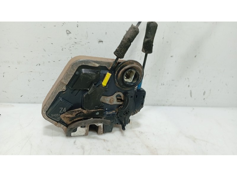 Recambio de cerradura puerta trasera izquierda para lexus rx 400h referencia OEM IAM   