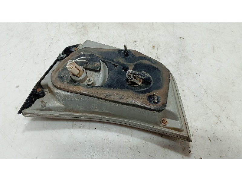 Recambio de piloto trasero izquierdo interior para lexus rx 400h referencia OEM IAM   