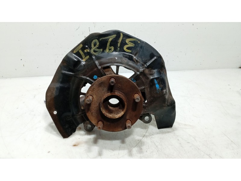 Recambio de mangueta delantera izquierda para lexus rx 400h referencia OEM IAM   