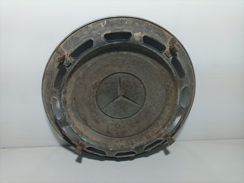 Recambio de tapacubos para mercedes-benz clase e (w114/w115) berlina referencia OEM IAM A1154010424  
