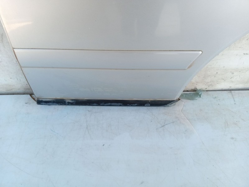 Recambio de puerta trasera izquierda para audi a2 (8z0) 1.4 tdi referencia OEM IAM 8Z0833051  