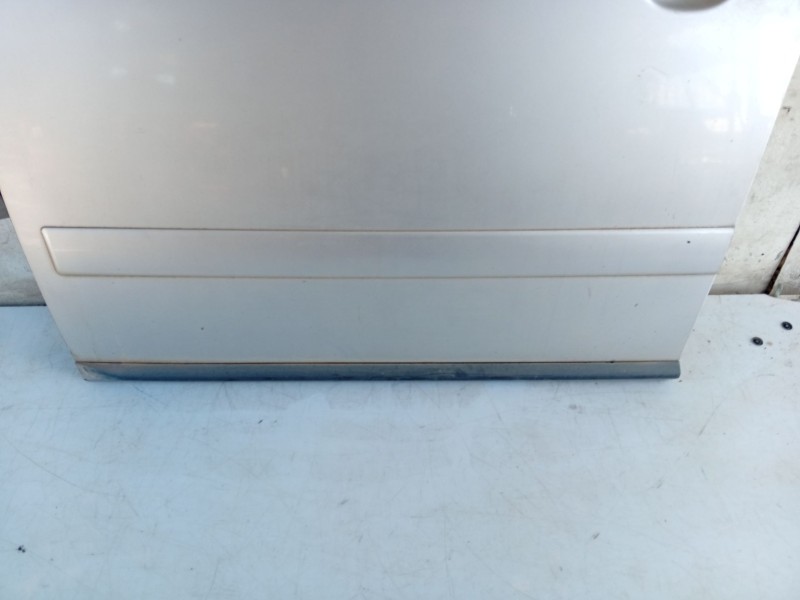 Recambio de puerta delantera izquierda para audi a2 (8z0) 1.4 tdi referencia OEM IAM 8Z0831051A  
