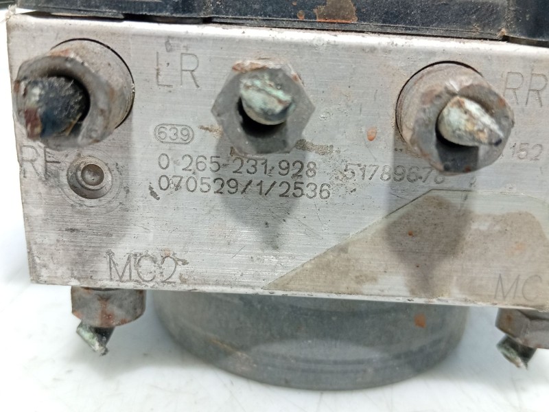 Recambio de abs para fiat bravo (198) 1.9 8v jtd cat referencia OEM IAM 0265800623  