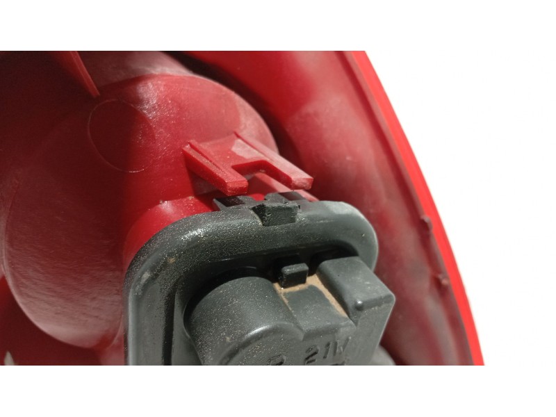 Recambio de piloto trasero izquierdo para peugeot 307 break (3e) 1.6 hdi referencia OEM IAM   