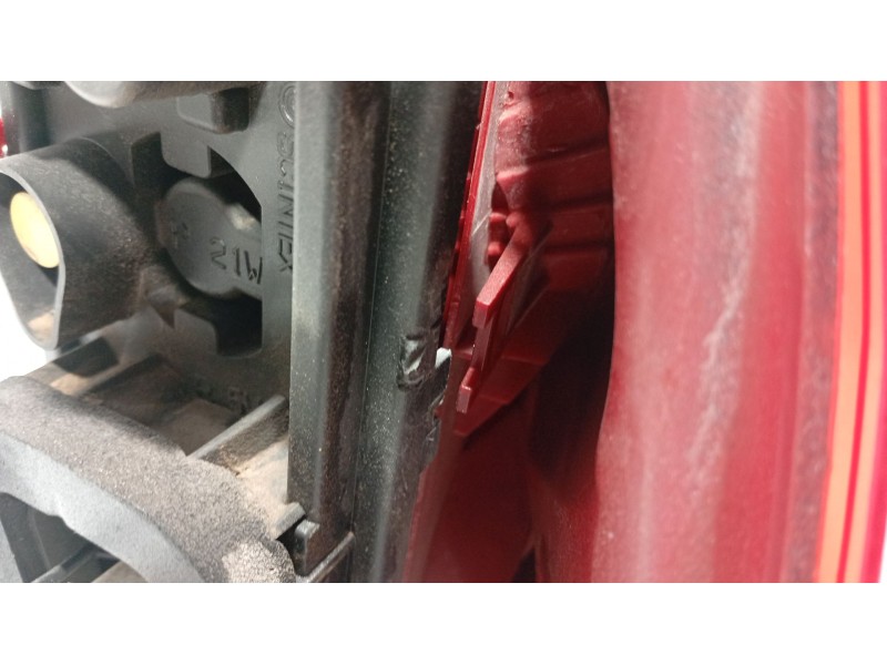 Recambio de piloto trasero izquierdo para peugeot 307 break (3e) 1.6 hdi referencia OEM IAM   