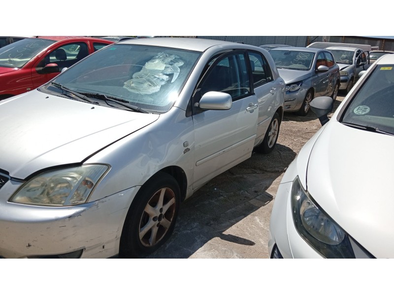 toyota corolla (_e12_) del año 2003