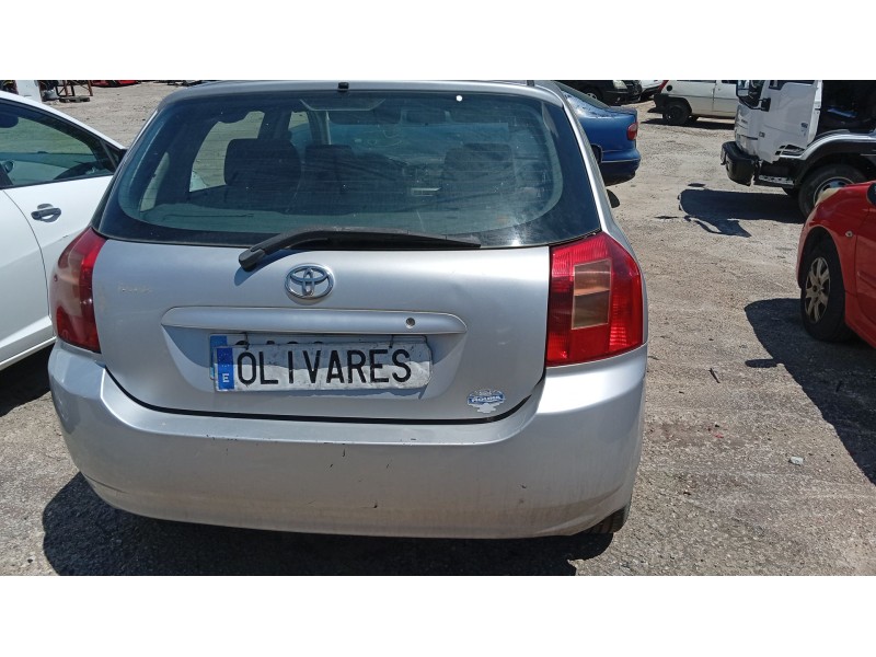 toyota corolla (_e12_) del año 2003