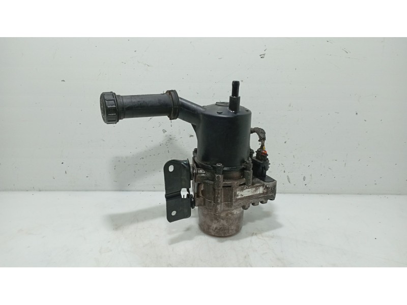 Recambio de bomba direccion para peugeot 307 break (3e) 1.6 hdi referencia OEM IAM   