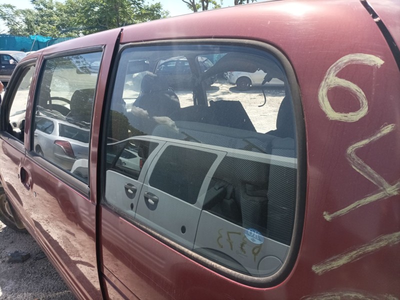 Recambio de luna custodia trasera izquierda para nissan serena (c23) 2.3 d referencia OEM IAM   