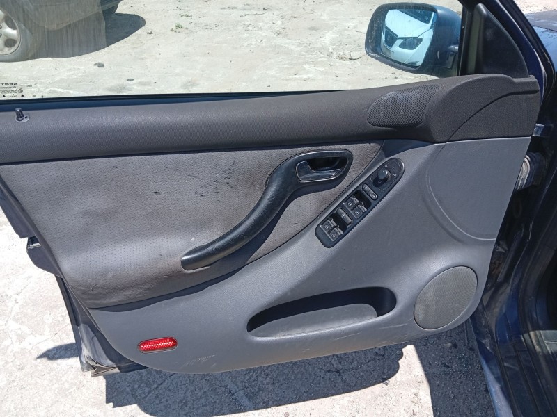 seat toledo ii (1m2) del año 2000
