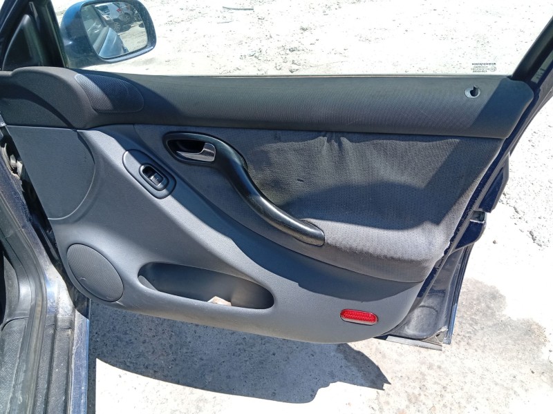 seat toledo ii (1m2) del año 2000