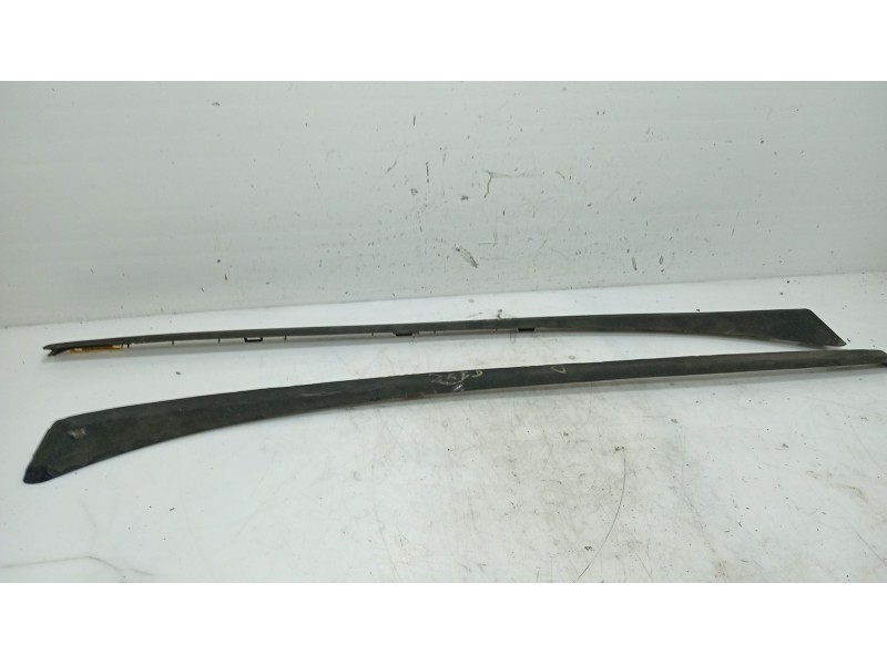 Recambio de moldura para peugeot 308 sw i (4e_, 4h_) 1.6 hdi referencia OEM IAM   