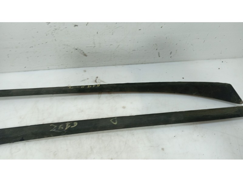 Recambio de moldura para peugeot 308 sw i (4e_, 4h_) 1.6 hdi referencia OEM IAM   