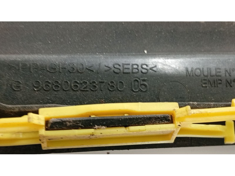 Recambio de moldura para peugeot 308 sw i (4e_, 4h_) 1.6 hdi referencia OEM IAM   