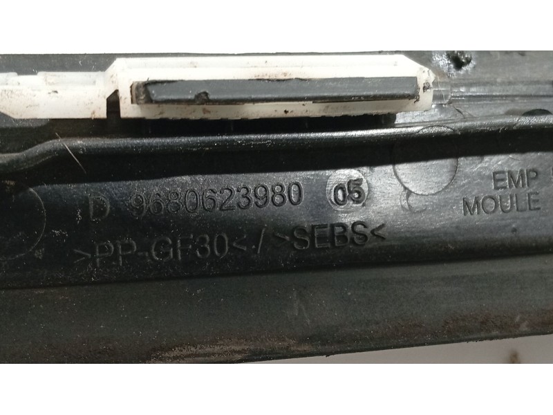 Recambio de moldura para peugeot 308 sw i (4e_, 4h_) 1.6 hdi referencia OEM IAM   