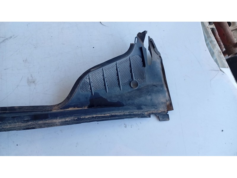 Recambio de moldura para peugeot 308 sw i (4e_, 4h_) 1.6 hdi referencia OEM IAM   