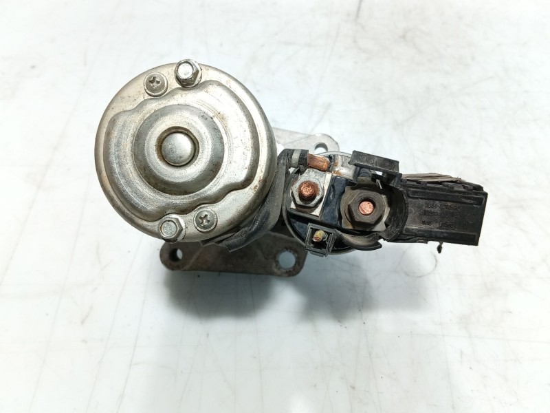 Recambio de motor arranque para chrysler voyager iv (rg, rs) 2.4 referencia OEM IAM 04686111AD  