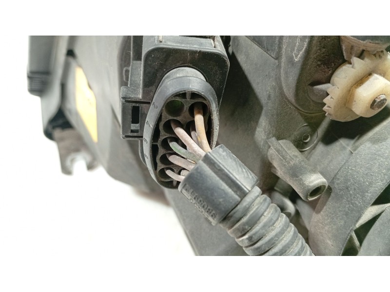 Recambio de faro derecho para seat alhambra (7v8, 7v9) 1.9 tdi referencia OEM IAM 7M1941016K  