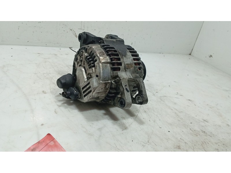 Recambio de alternador para kia sorento i (jc) 2.5 crdi referencia OEM IAM 373004A305  
