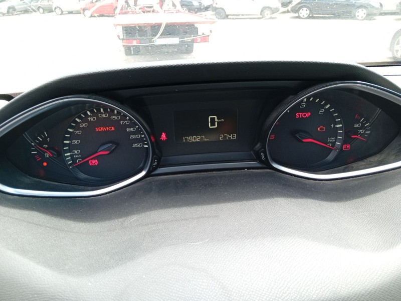 peugeot 308 ii (lb_, lp_, lw_, lh_, l3_) del año 2015